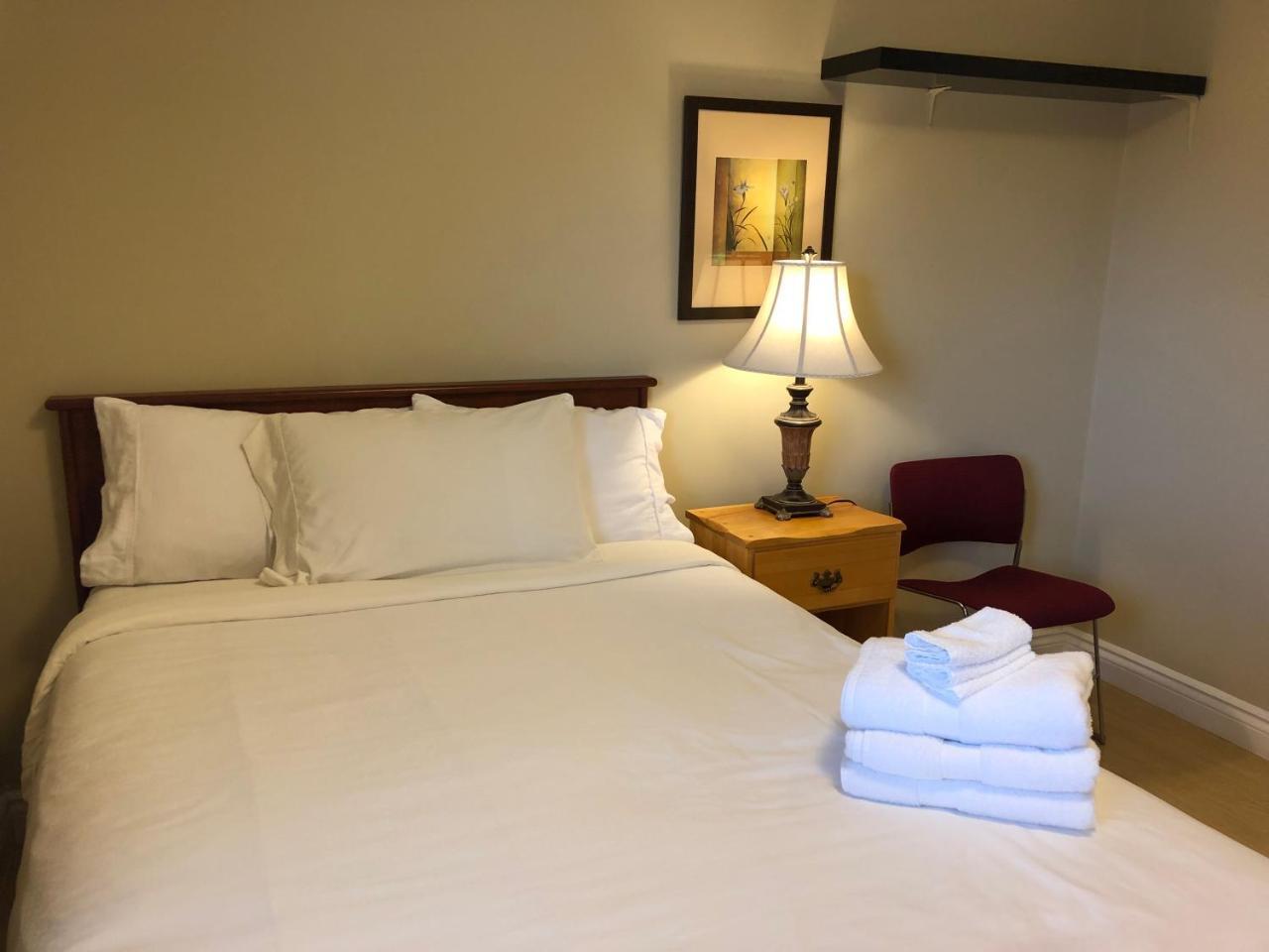 Cozy Bedrooms Guest House Vancouver Bagian luar foto